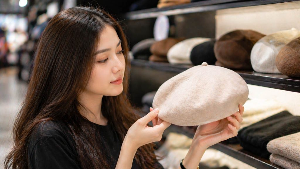 Cách chọn mũ beret vừa vặn với đầu không bị chật