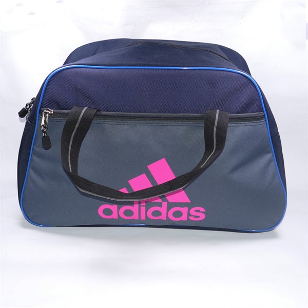 Túi xách du lịch Adidas tiện lợi, chứa được nhiều đồ