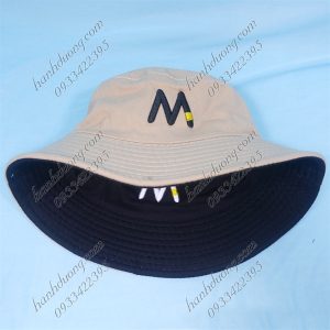 Nón Bucket Thêu Chữ M Có Chỉ Vàng Kem & Đen
