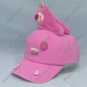 Nón Kết Trẻ Em Hàng Quảng Châu Từ 2-6 Tuổi, Nón Kết Gấu Dâu Nằm Vòng Đầu 50-54cm Phía Trước Có Gắn Chữ BCB Đầu Hồng Nhạt