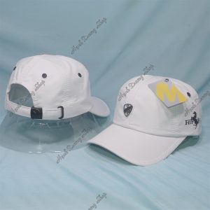 Nón Kết Nam Nữ Vải Cotton Cao Cấp Gắn Mặt Sắt Con Ngựa Và In Con Ngựa Bên Hông Có Khóa Gài Xịn Sò Trắng