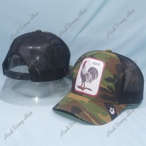 Nón Kết Lưới In Con Gà Trống In Chữ Cock Phía Sau Khóa Nhựa Phía Trong Và Trước Có Tem Vòng Đầu 55-58cm Lính