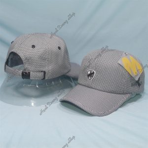 Nón Kết Nam Nữ Vải Cotton Cao Cấp Gắn Mặt Sắt Con Ngựa Và In Con Ngựa Bên Hông Có Khóa Gài Xịn Sò Xám