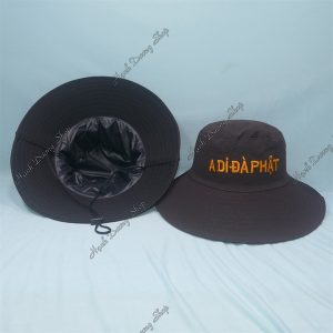 Nón Bucket Thêu Chữ A Di Đà Phật, Nón Tai Bèo Đi Chùa Vành Rộng 9cm Có Lớp Lót Phía Sau Nâu Đậm