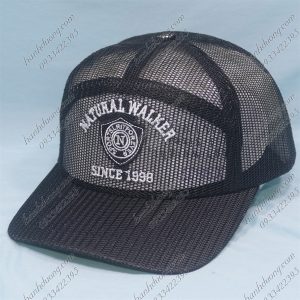 Nón Kết Thêu Chữ Natural Walker Since 1998 Có Khóa Nhựa Gài Đen