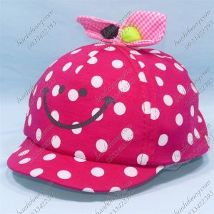 Nón Kết Trẻ Em Mỏ Mềm Từ 1-2 Tuổi Vòng Đầu 45-48cm Thêu Mặt Cười Có Nơ Trên Đầu Hồng Chấm Bi